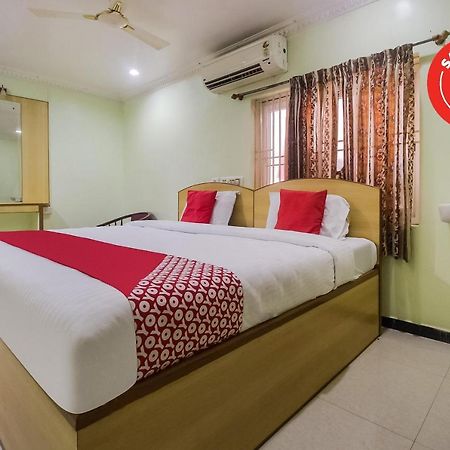 Oyo 70841 Hotel Anjali Residency Velur Εξωτερικό φωτογραφία