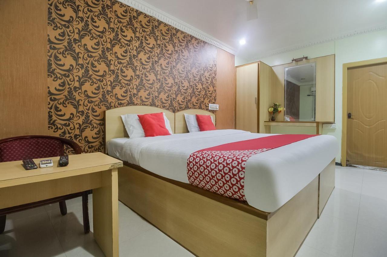 Oyo 70841 Hotel Anjali Residency Velur Εξωτερικό φωτογραφία