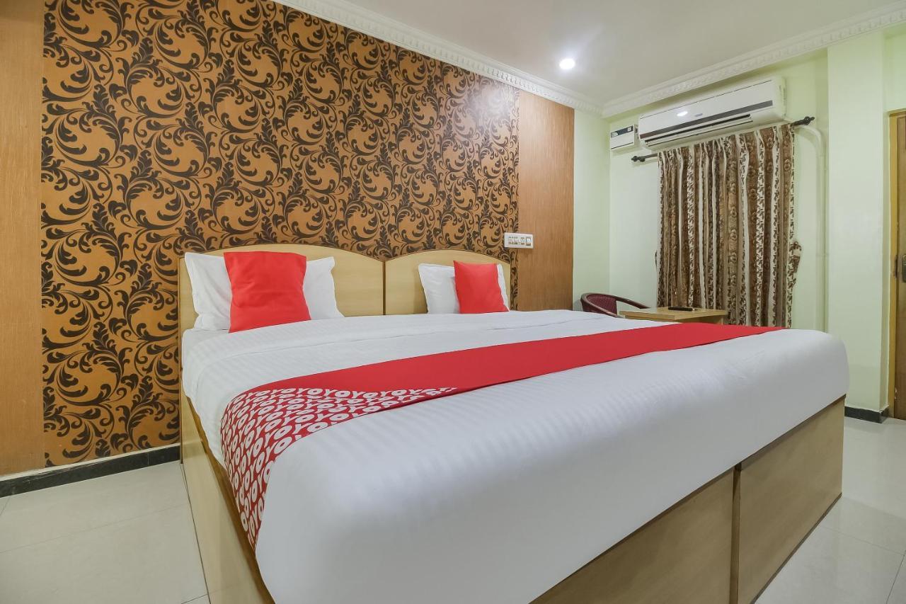 Oyo 70841 Hotel Anjali Residency Velur Εξωτερικό φωτογραφία