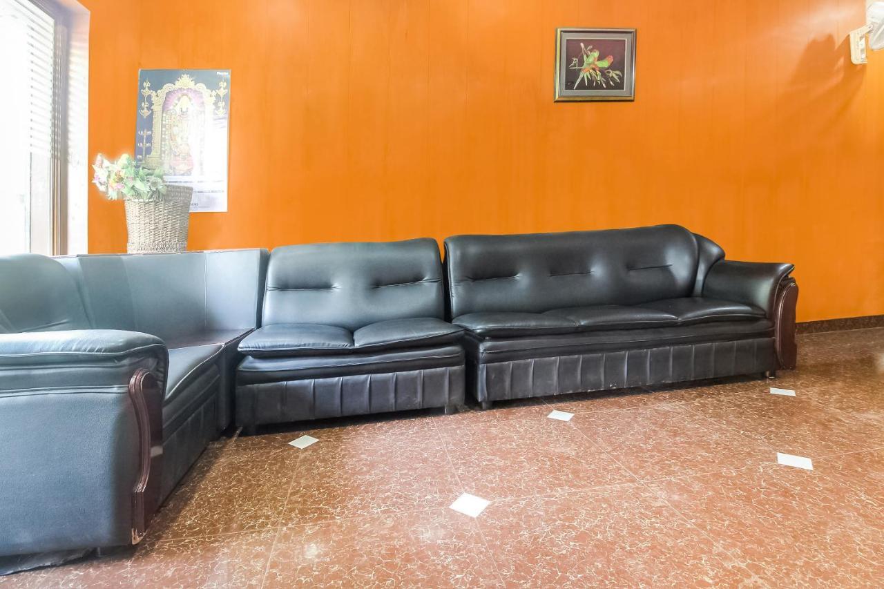 Oyo 70841 Hotel Anjali Residency Velur Εξωτερικό φωτογραφία