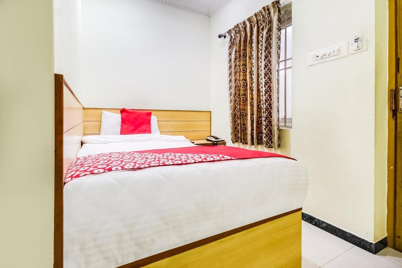 Oyo 70841 Hotel Anjali Residency Velur Εξωτερικό φωτογραφία